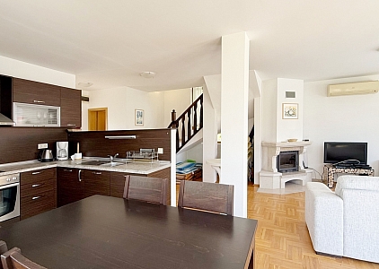 Großes Haus mit Pool in einer schönen Anlage. Foto 12