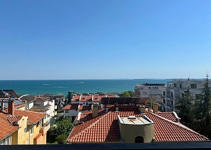 Двокімнатна квартира з панорамним видом на море у Святому Власі. Фото 9