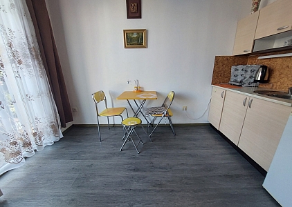 Kompaktes Studio im Sunny View Central-Komplex. Foto 3