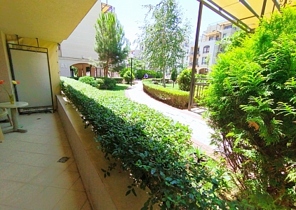 Prostorný byt s velkou terasou v krásném komplexu. Foto 15