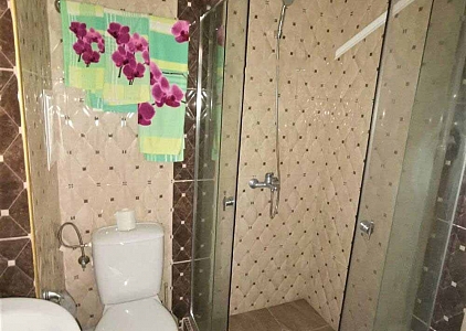 Gemütliche Zweizimmerwohnung im Zentrum des Dorfes. Rawda. Foto 5