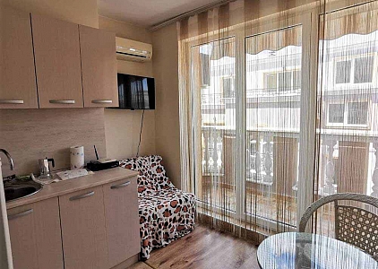 Gemütliche Zweizimmerwohnung im Zentrum des Dorfes. Rawda. Foto 9