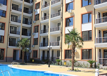 One bedroom apartment in a residential complex. Photo 1