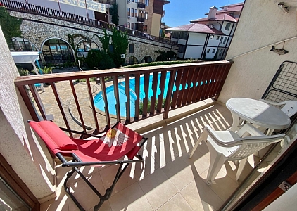 Apartment mit Poolblick in erster Reihe. Foto 8