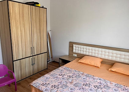 Große Dreizimmerwohnung in einem renommierten Komplex 150 Meter vom Meer entfernt. Foto 6