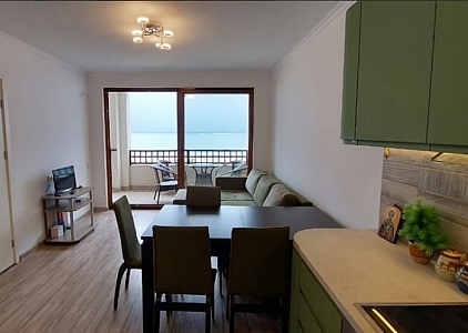 Квартира с панорамным видом на море на первой линии. Фото 2