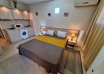 Простора студія з чудовою локацією. Фото 7