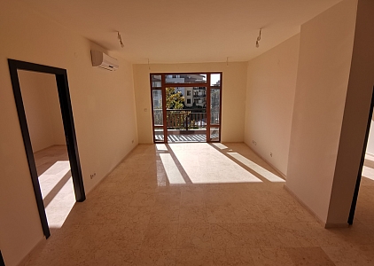 Новый трехкомнатный апартамент на первой линии Святого Власа. Foto 7