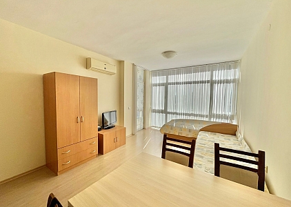 Lovely spacious bright apartment in Sunny Beach. Photo 7