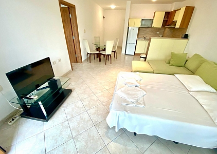 Large apartment in a complex on the first line. Photo 13 Large apartment in a complex on the first line. Photo 13