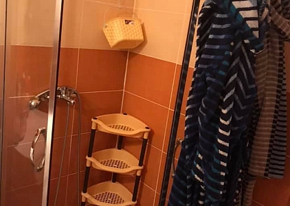 Möblierte Wohnung mit einem Schlafzimmer in Aheloy. Foto 11