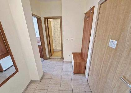 Two-room apartment with pool view. Photo 10