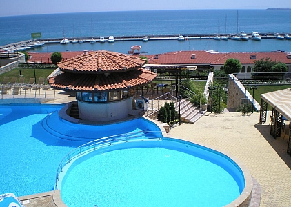  Двухкомнатная квартира с самостоятельным входом в красивом комплексе на первой линии. Photo 23