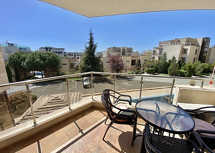 Große Zweizimmerwohnung in einem Elitekomplex . Foto 8