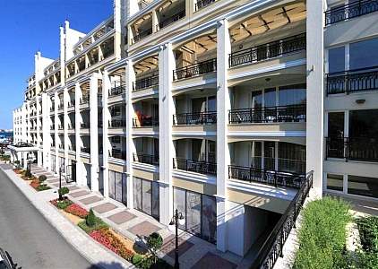 Квартира з переднім видом на море на першій лінії. Фото 13