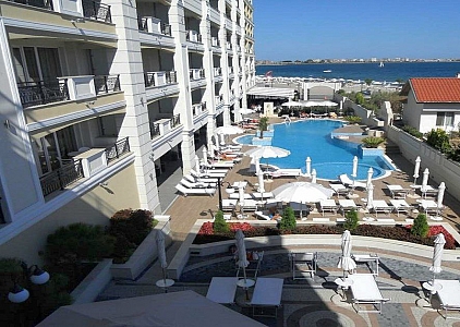 Квартира з переднім видом на море на першій лінії. Фото 11