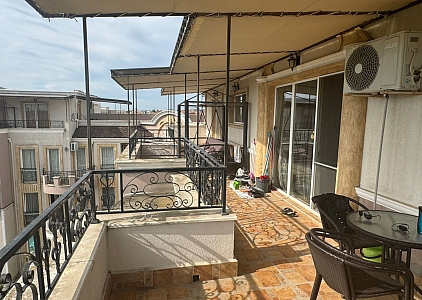 Apartament z widokiem na morze w pięknym kompleksie. Zdjęcie 27