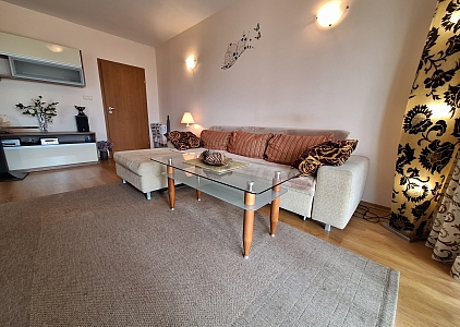 Krásný apartmán s luxusním balkonem v centru letoviska. Foto 15