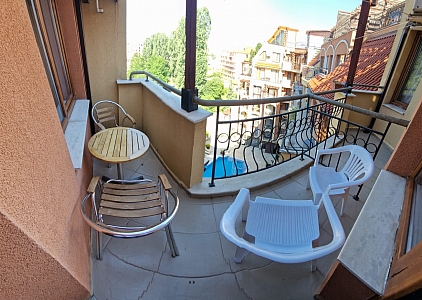 Studio in a luxury complex within walking distance to the sea. Photo 6