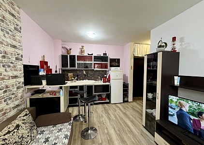 One-bedroom apartment in the Sorento Sole Mare complex, Sveti Vlas. Photo 4