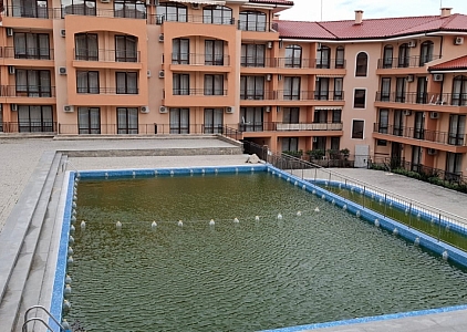 Apartament z widokiem na basen i morze na drugiej linii. Zdjęcie 4