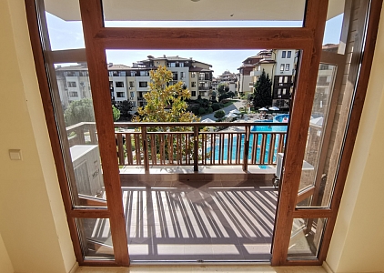 Новый трехкомнатный апартамент на первой линии Святого Власа. Foto 9