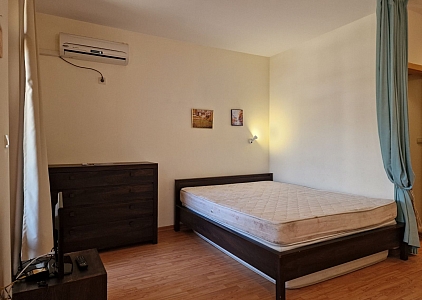 Geräumiges Studio in erster Linie. Foto 11