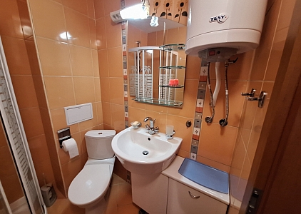 Krásný apartmán s luxusním balkonem v centru letoviska. Foto 29