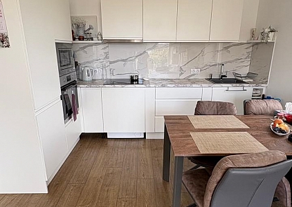 Doskonałe, stylowe mieszkanie w kompleksie mieszkalnym. Zdjęcie 2