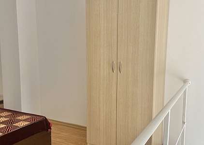 Недорогая трехкомнатная квартира в семейном комплексе. Фото 12