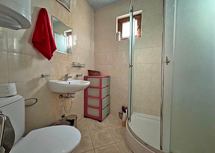 Хорошая двухкомнатная квартира в 500 метрах от моря. Фото 8