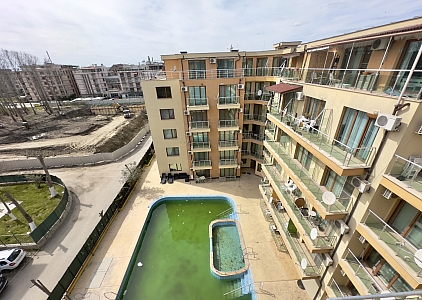 Просторная студия с большой террасой. Фото 9