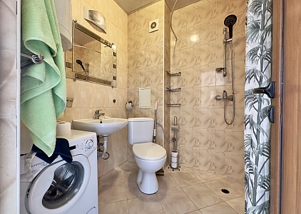 Просторная студия с большой террасой. Фото 11