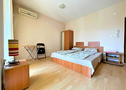 Отличная студия в пешей доступности к морю . Фото 6