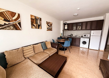 Апартамент с видом на бассейн в комплексе Arena 1. Фото 5