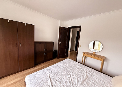 Апартамент с видом на бассейн в комплексе Arena 1. Фото 9