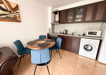 Апартамент с видом на бассейн в комплексе Arena 1. Фото 3