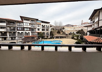 Апартамент с видом на бассейн в комплексе Arena 1. Фото 12