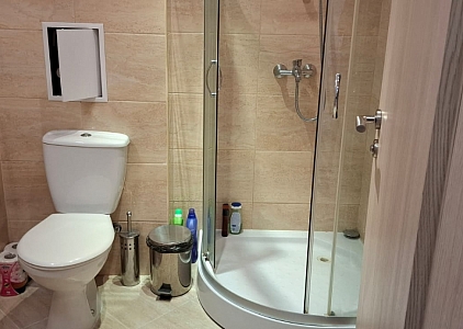 Apartament z widokiem na basen i morze na drugiej linii. Zdjęcie 17