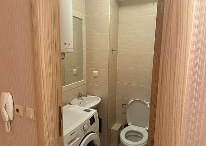 Three-room apartment in a premium class complex. Photo 10