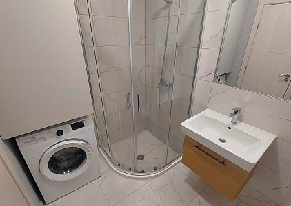 Новая  красивая квартира в отличном качественном комплексе . Фото 7