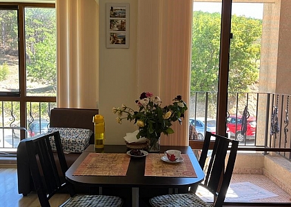 Vynikající studio v blízkosti lesa ve Sveti Vlas. Foto 1 Vynikající studio v blízkosti lesa ve Sveti Vlas. Foto 1