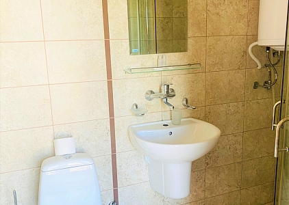 Трехкомнатная  квартира в красивом комплексе . Фото 12