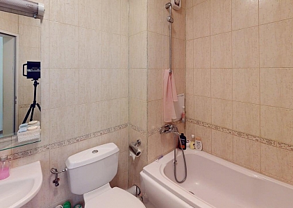 Ładny, trzypokojowy apartament z widokiem na basen w samym centrum. Zdjęcie 25 Ładny, trzypokojowy apartament z widokiem na basen w samym centrum. Zdjęcie 25