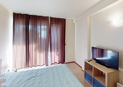 Třípokojový městský dům s bazénem ve velkém komplexu. Foto 33 Třípokojový městský dům s bazénem ve velkém komplexu. Foto 33