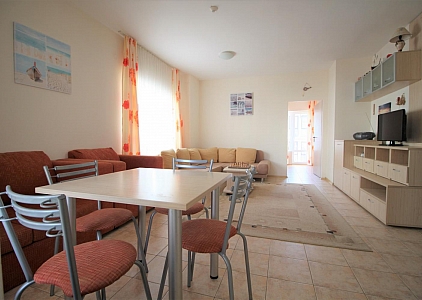 Трехкомнатная квартира по выгодной цене в Святом Власе. Фото 5