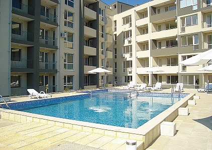 Красива квартира з видом на басейн у пішій доступності до моря . Фото 19