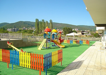 Przestronny apartament z widokiem na basen w kompleksie mieszkalnym. Zdjęcie 4 Przestronny apartament z widokiem na basen w kompleksie mieszkalnym. Zdjęcie 4