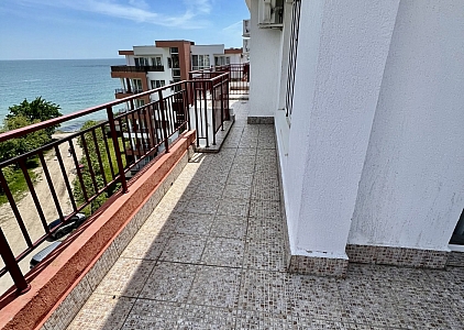 Просторная двухкомнатная квартира с потрясающим видом на море. Foto 7