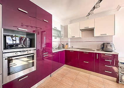Apartament wielopokojowy z widokiem na morze w centrum Sveti Vlas. Zdjęcie 4 Apartament wielopokojowy z widokiem na morze w centrum Sveti Vlas. Zdjęcie 4